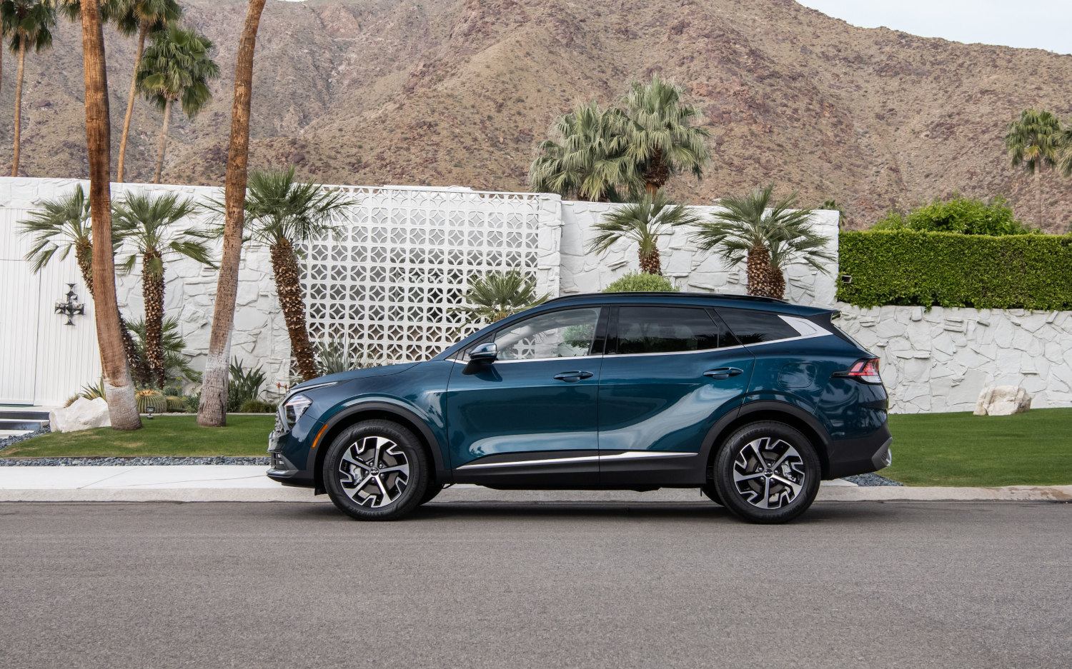Kia Sportage HEV 2023 SUV Drive